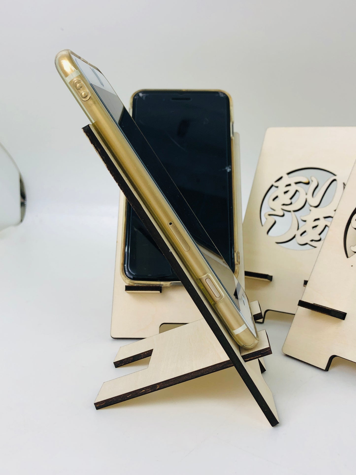 印鑑風 木製 名入れ スマホスタンド 喜ばれる贈り物 プレゼントに